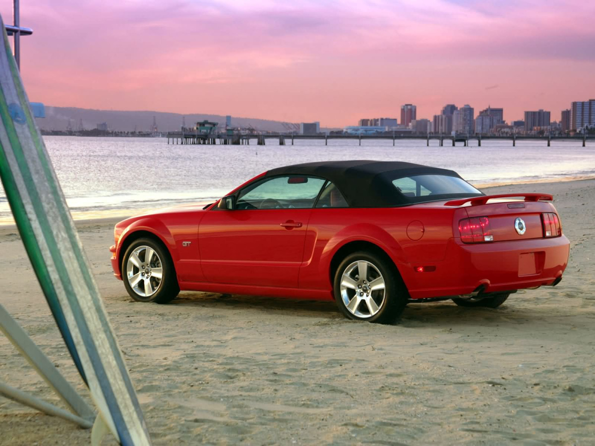 Ford Mustang GT фото 18310