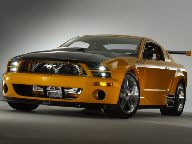 Ford Mustang GT фото