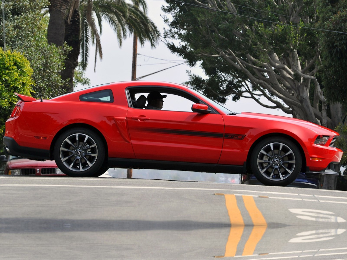 Ford Mustang GT фото 76438