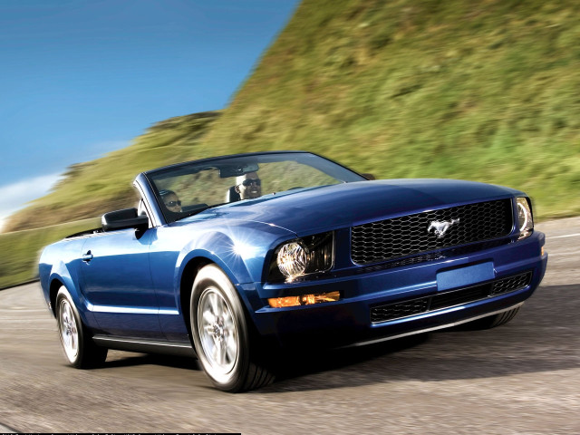 Ford Mustang Shelby GT Convertible фото