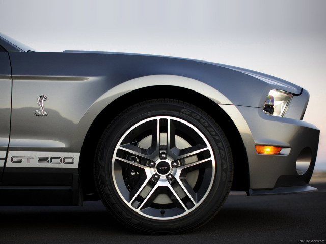 Ford Mustang Shelby GT500 Convertible фото