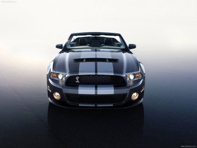 Ford Mustang Shelby GT500 Convertible фото