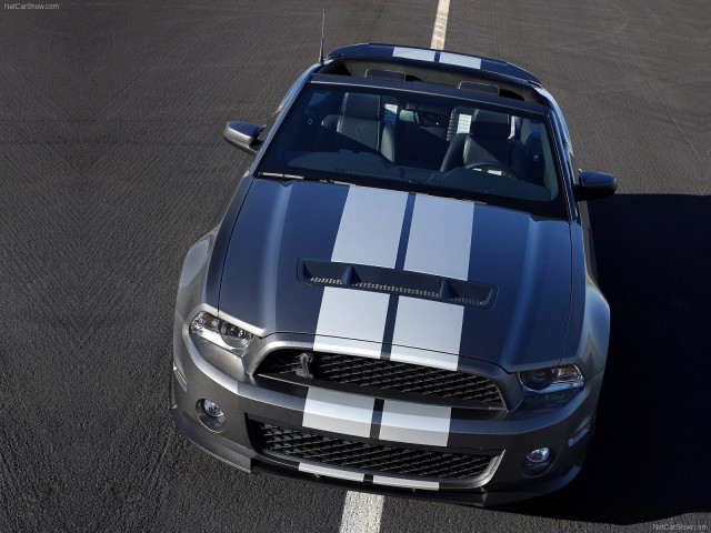 Ford Mustang Shelby GT500 Convertible фото