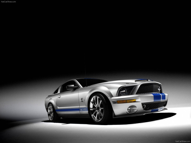 Ford Mustang Shelby GT500KR фото