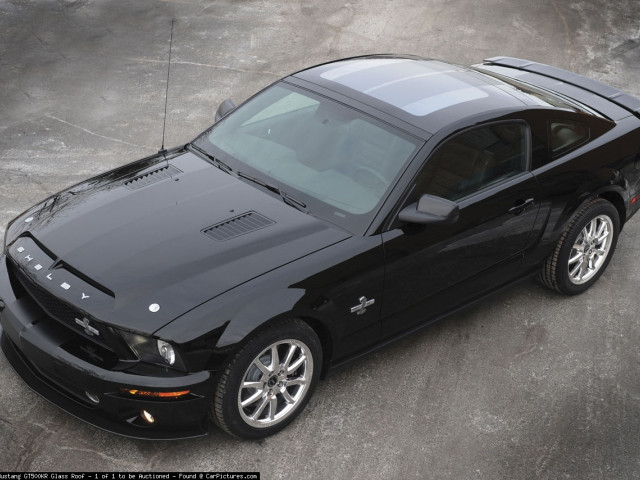 Ford Mustang Shelby GT500KR фото