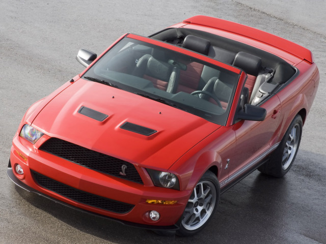 Ford Mustang Shelby фото