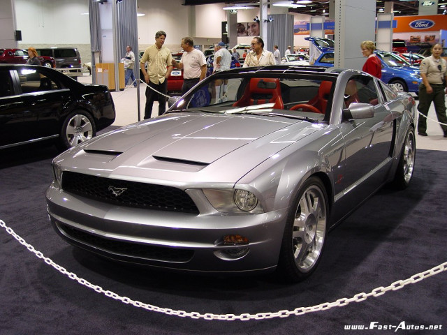 Ford Mustang фото