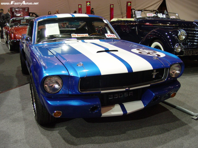 Ford Mustang фото