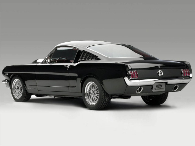 Ford Mustang фото