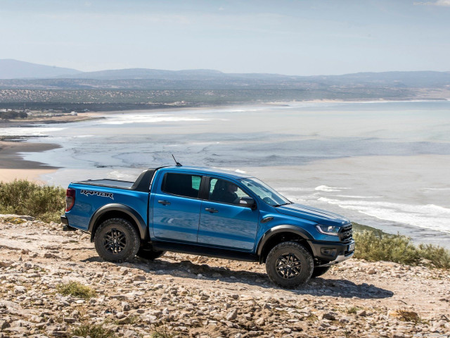 Ford Ranger Raptor фото