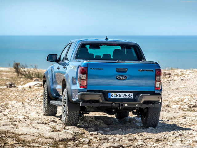 Ford Ranger Raptor фото