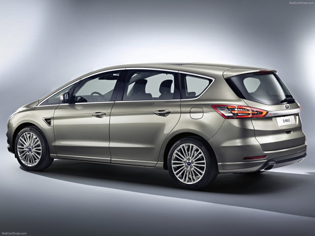 Ford S-MAX фото