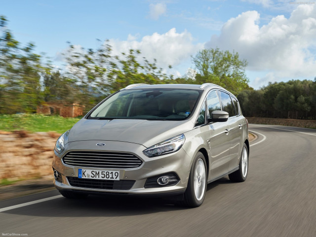 Ford S-MAX фото