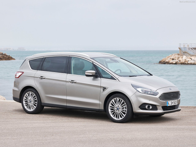 Ford S-MAX фото