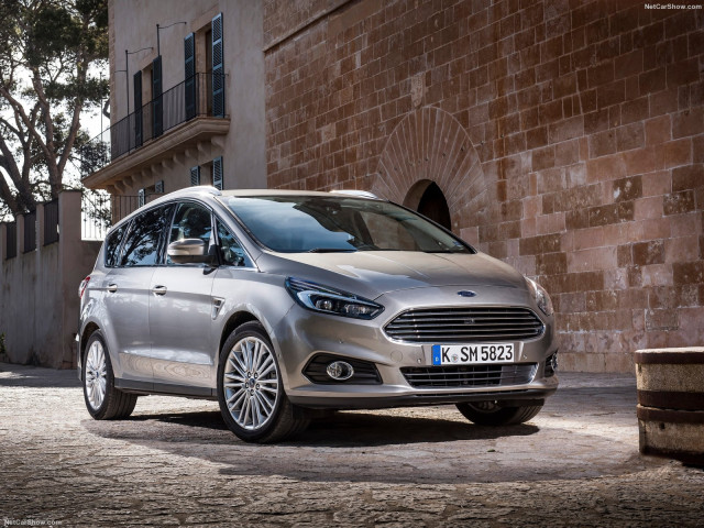 Ford S-MAX фото