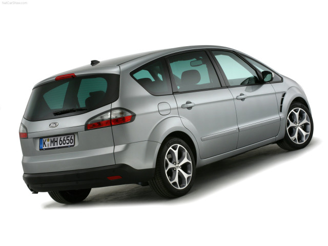 Ford S-MAX фото