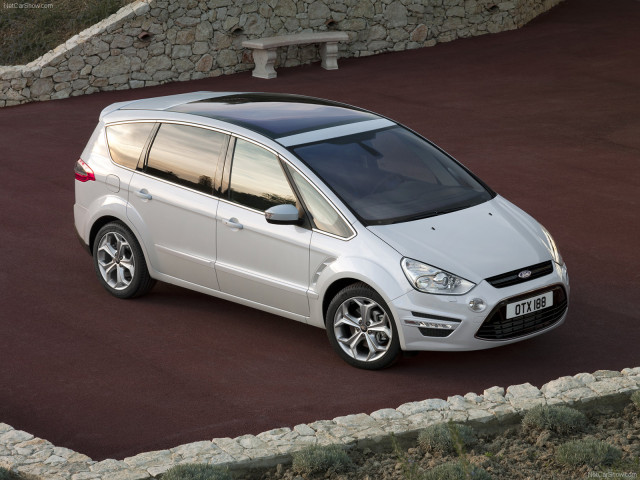 Ford S-MAX фото