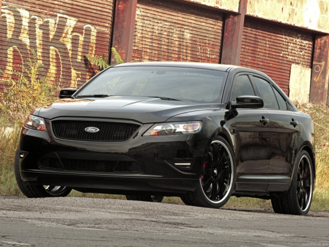 Ford Taurus Police Interceptor фото