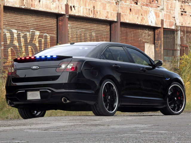 Ford Taurus Police Interceptor фото