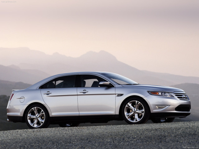 Ford Taurus SHO фото