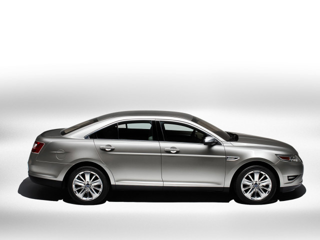 Ford Taurus фото