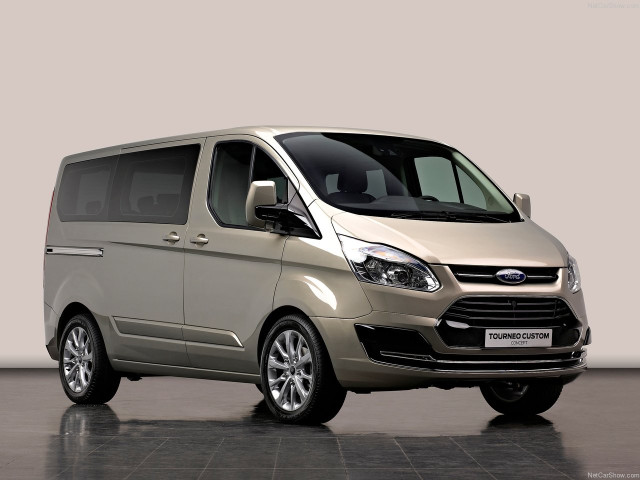 Ford Tourneo Custom фото