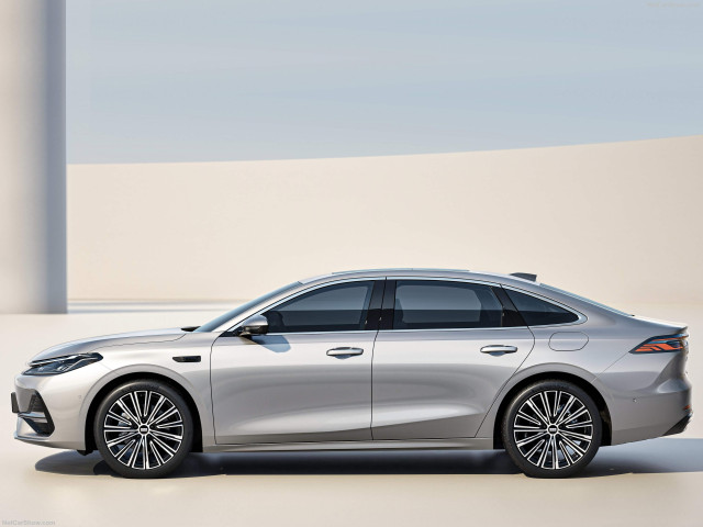 Geely Galaxy A7 фото