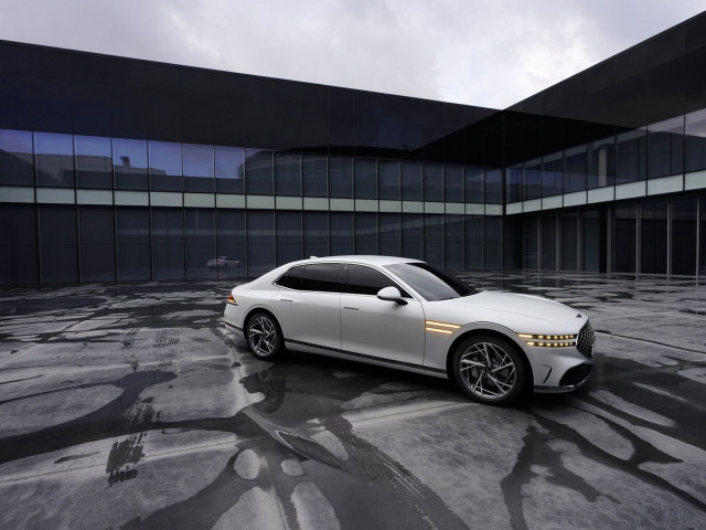 Genesis G90 фото