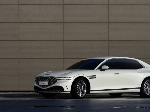 Genesis G90 фото