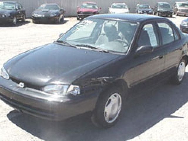 Geo Prizm фото