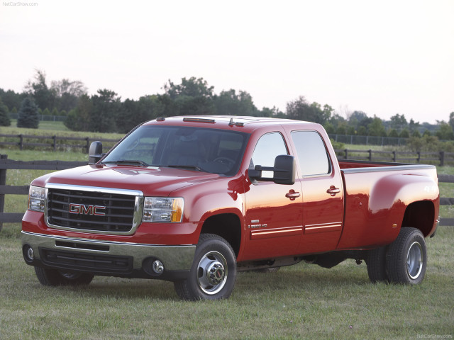 GMC Sierra Crew Cab фото