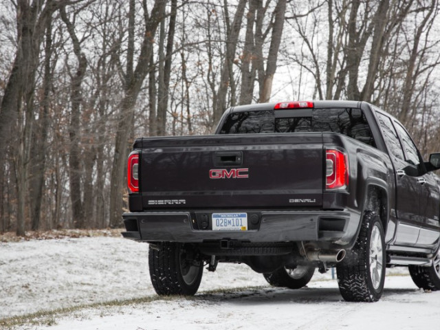 GMC Sierra фото