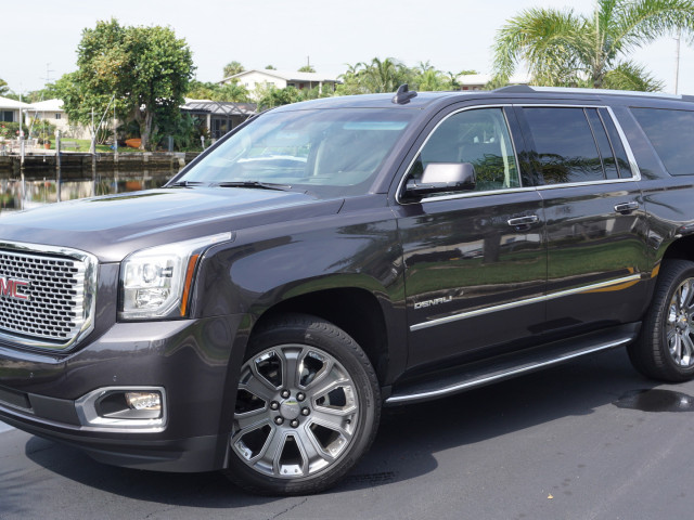 GMC Yukon XL фото