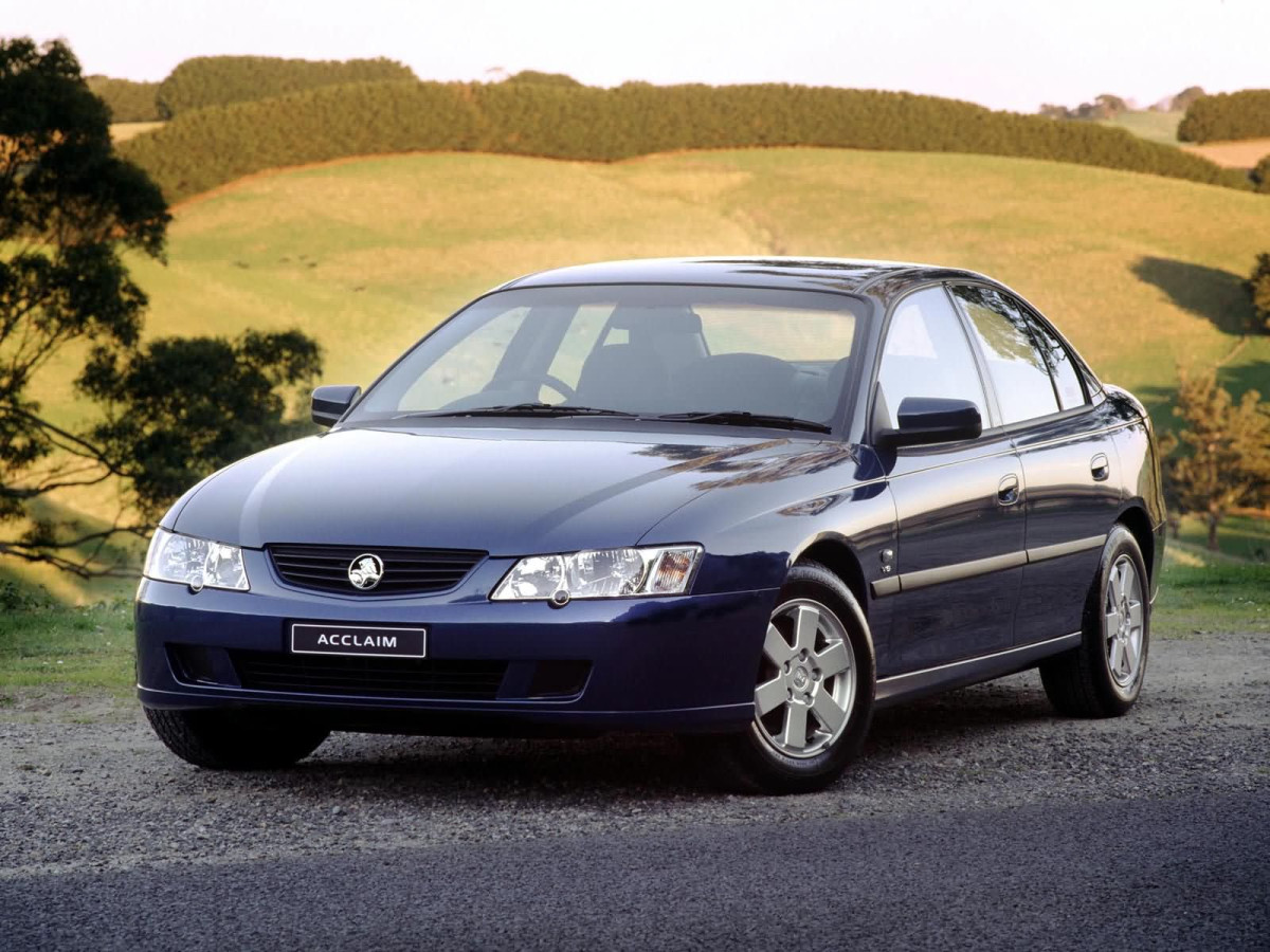 Holden Commodore Executive фото 3069