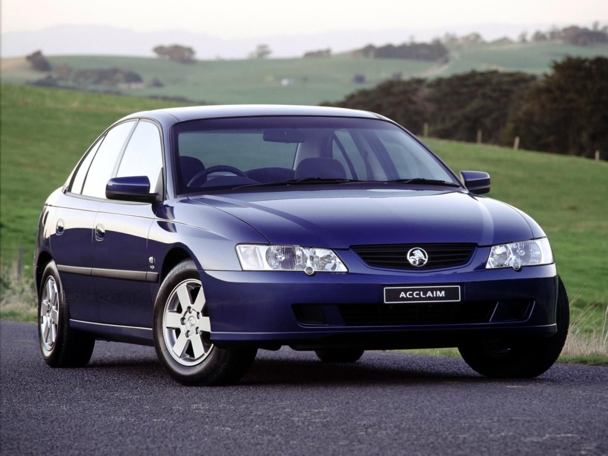 Holden Commodore Executive фото 3071