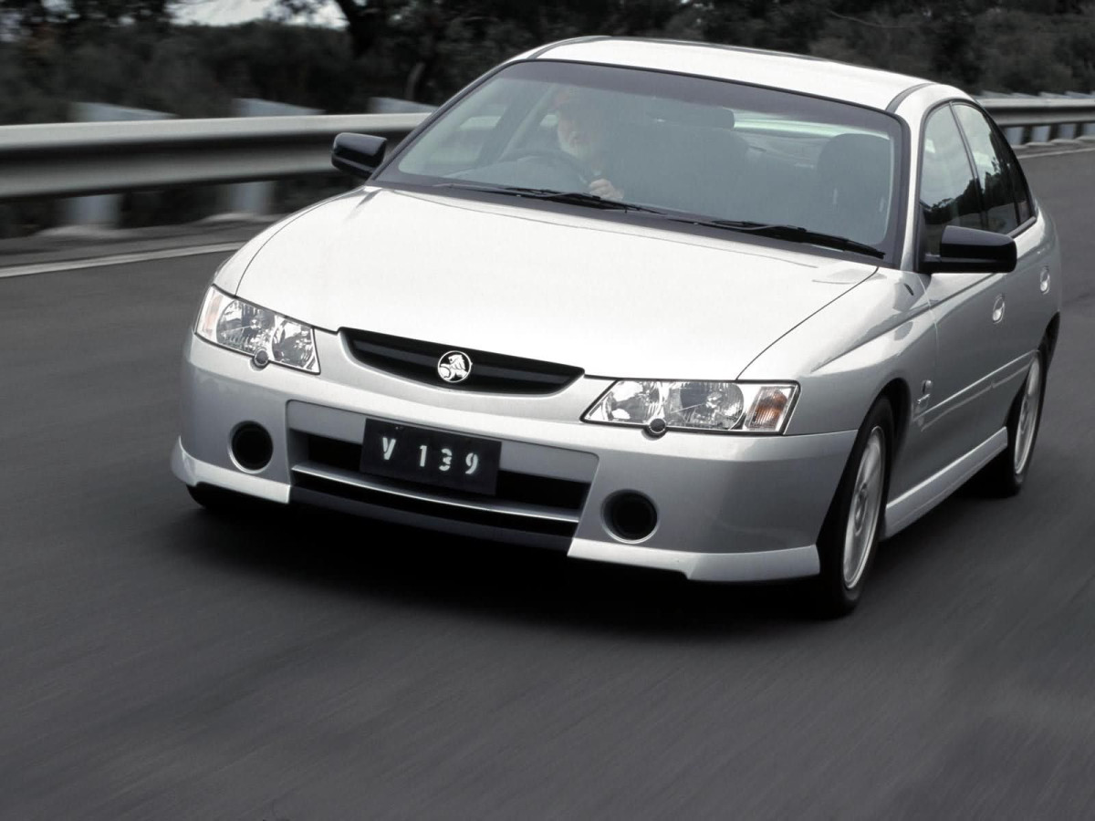 Holden Commodore Executive фото 3076