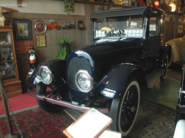 Holmes Series 4 фото