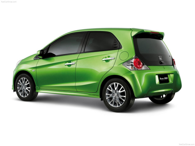 Honda Brio фото