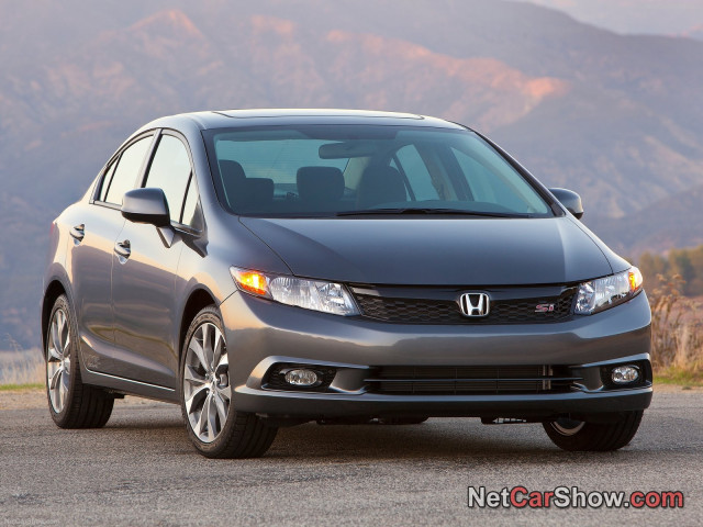 Honda Civic Sedan фото