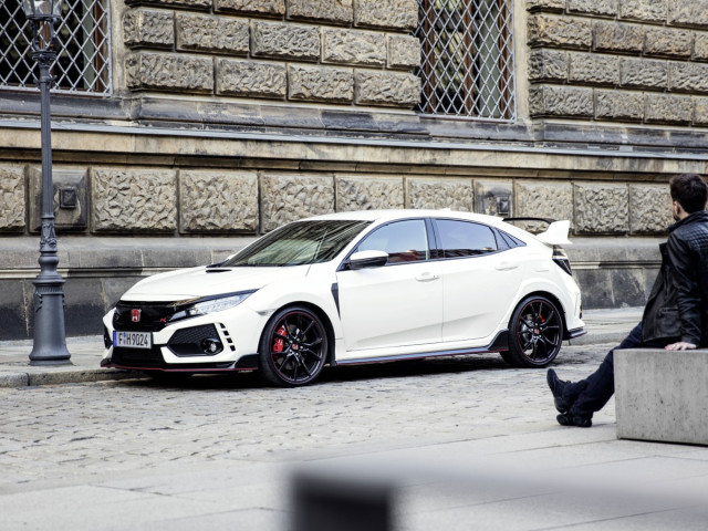 Honda Civic Type-R фото