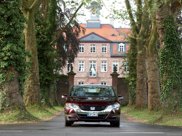 Honda FCX Clarity фото