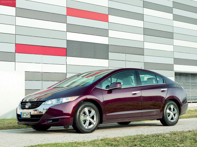 Honda FCX Clarity фото