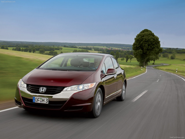 Honda FCX Clarity фото