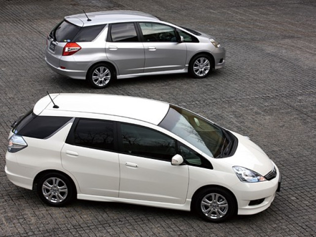 Honda Fit Shuttle фото