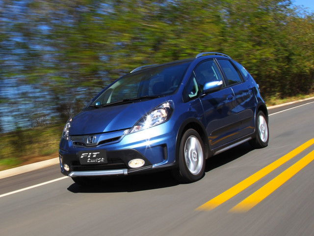 Honda Fit фото