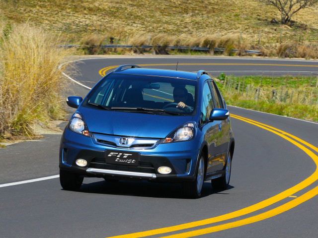 Honda Fit фото