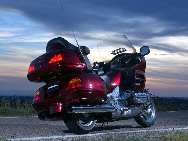 Honda Goldwing фото