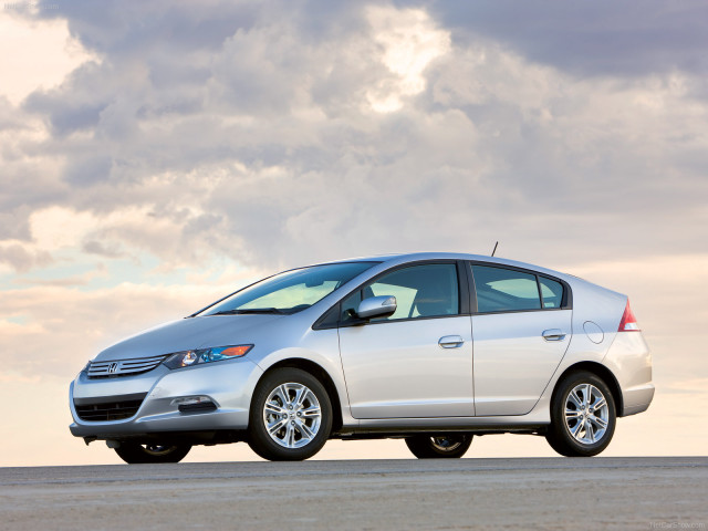 Honda Insight фото