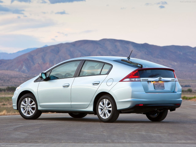 Honda Insight фото