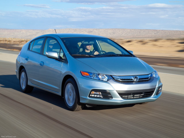 Honda Insight фото